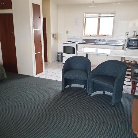 Castletown Motel Foxton Экстерьер фото